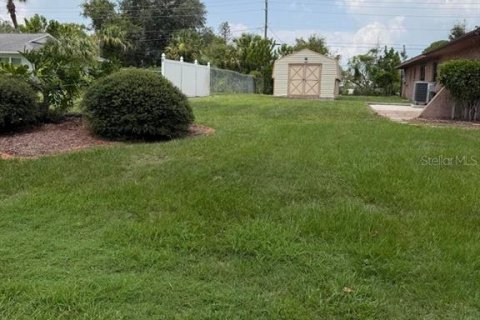 Duplex in Merrit Island, Florida 2 bedrooms, 147.34 sq.m. № 2258339 - photo 26