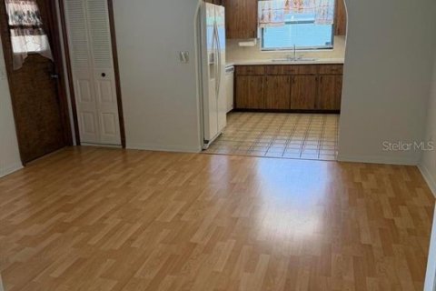 Duplex in Merrit Island, Florida 2 bedrooms, 147.34 sq.m. № 2258339 - photo 13