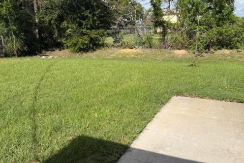 Duplex in Merrit Island, Florida 2 bedrooms, 147.34 sq.m. № 2258339 - photo 6