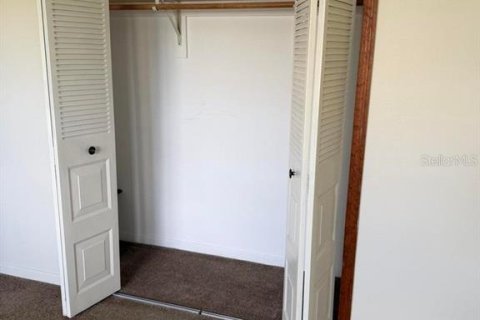 Duplex in Merrit Island, Florida 2 bedrooms, 147.34 sq.m. № 2258339 - photo 16