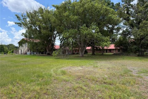 Immobilier commercial à Valrico, Floride 929.02 m2 № 2210910
