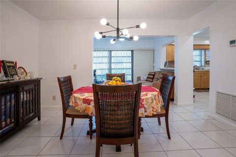 Villa ou maison à vendre à Boynton Beach, Floride: 2 chambres, 130.06 m2 № 2027365 - photo 5