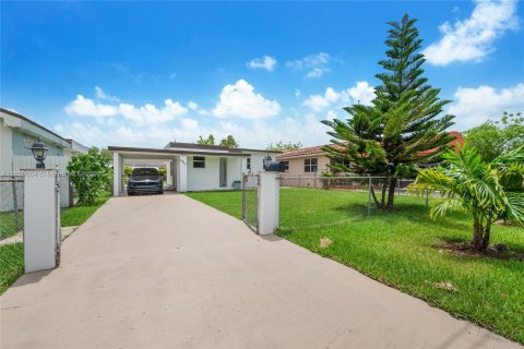 Casa en venta en Miami, Florida, 2 dormitorios, 106.56 m2 № 1888222 - foto 21