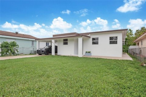 Casa en venta en Miami, Florida, 2 dormitorios, 106.56 m2 № 1888222 - foto 19