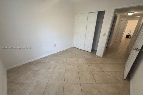Copropriété à vendre à North Lauderdale, Floride: 3 chambres, 137.5 m2 № 2025508 - photo 10