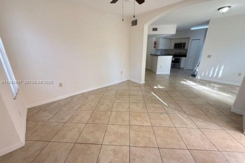Copropriété à vendre à North Lauderdale, Floride: 3 chambres, 137.5 m2 № 2025508 - photo 21