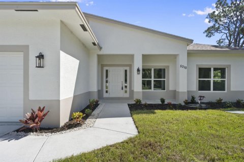 Casa en venta en St. Lucie, Florida, 4 dormitorios, 209.03 m2 № 2081595 - foto 8