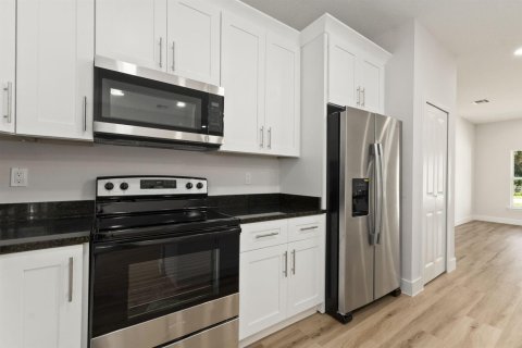 Casa en venta en St. Lucie, Florida, 4 dormitorios, 209.03 m2 № 2081595 - foto 16