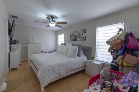 Casa en venta en Homestead, Florida, 3 dormitorios, 156.08 m2 № 1865301 - foto 23