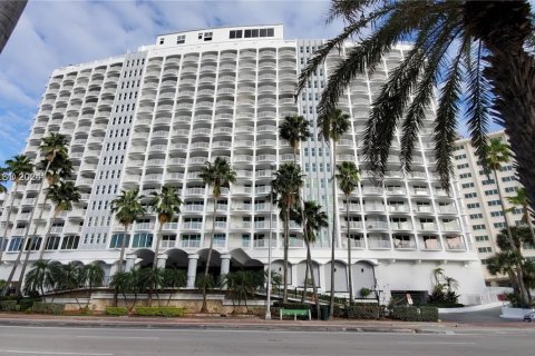 Condo à Miami Beach, Floride, 3 chambres  № 2017315