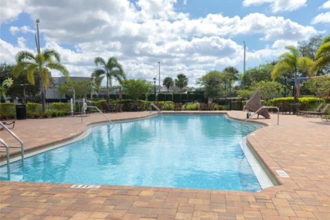 Villa ou maison à vendre à Apollo Beach, Floride: 3 chambres, 109.62 m2 № 2404729 - photo 2