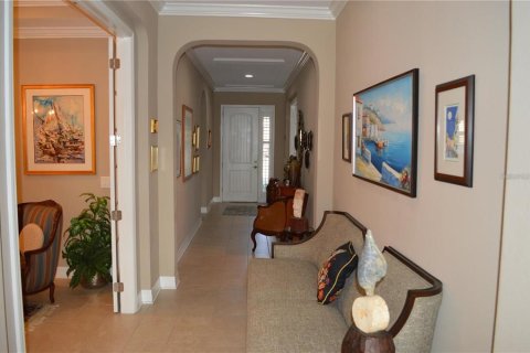 House in Wesley Chapel, Florida 3 bedrooms, 270.35 sq.m. № 1876495 - photo 10