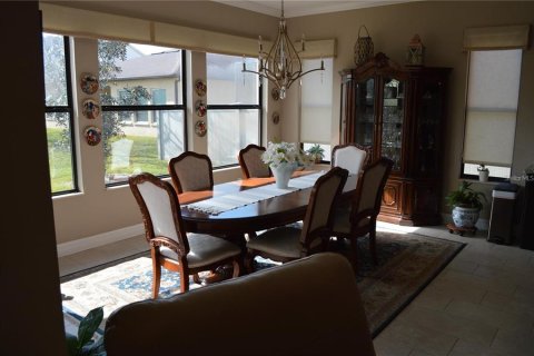 House in Wesley Chapel, Florida 3 bedrooms, 270.35 sq.m. № 1876495 - photo 23