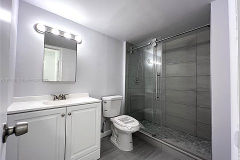 Copropriété à vendre à Hallandale Beach, Floride: 2 chambres, 111.48 m2 № 1971105 - photo 5
