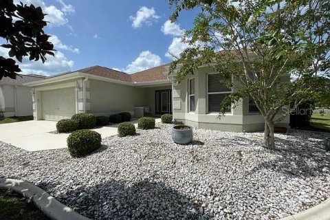 House in The Villages, Florida 2 bedrooms, 169.55 sq.m. № 1798034 - photo 4