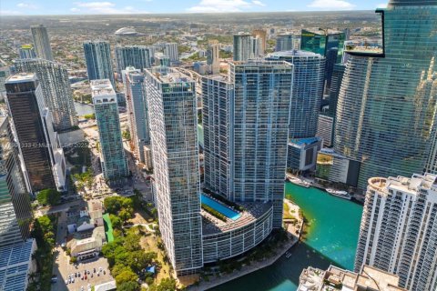Condo in Miami, Florida, 1 bedroom  № 1953165 - photo 21