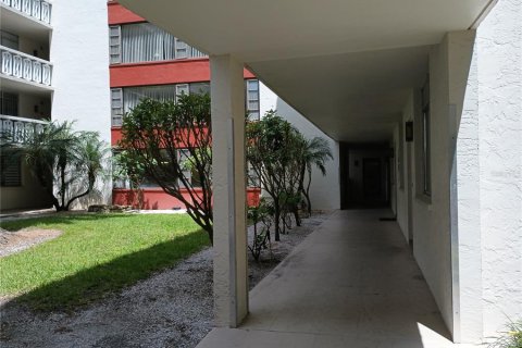 Condominio en venta en Clearwater, Florida, 2 dormitorios, 106.84 m2 № 1546642 - foto 4