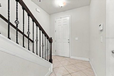 Townhouse in Winter Park, Florida 3 bedrooms, 173.36 sq.m. № 2393750 - photo 4