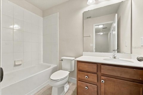 Townhouse in Winter Park, Florida 3 bedrooms, 173.36 sq.m. № 2393750 - photo 17
