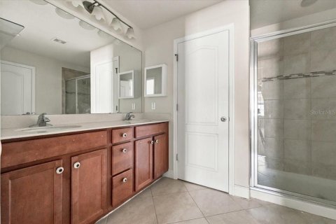 Townhouse in Winter Park, Florida 3 bedrooms, 173.36 sq.m. № 2393750 - photo 13