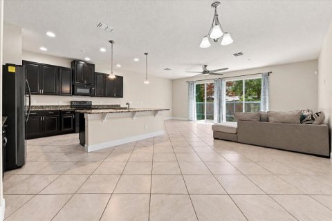 Townhouse in Winter Park, Florida 3 bedrooms, 173.36 sq.m. № 2393750 - photo 10