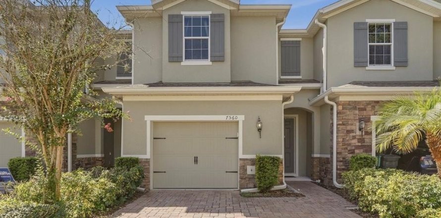 Townhouse in Winter Park, Florida 3 bedrooms, 173.36 sq.m. № 2393750