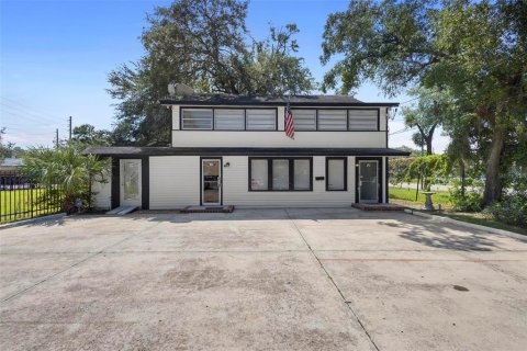 Immobilier commercial à vendre à Orlando, Floride: 206.15 m2 № 1377044 - photo 1