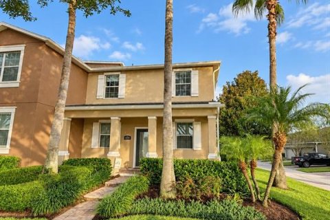 Townhouse in Winter Garden, Florida 3 bedrooms, 162.67 sq.m. № 2391542 - photo 2