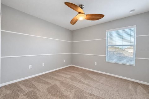 Townhouse in Winter Garden, Florida 3 bedrooms, 162.67 sq.m. № 2391542 - photo 18