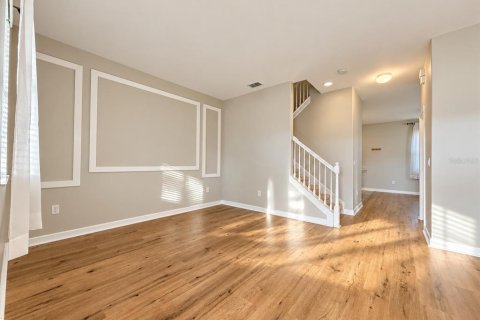 Townhouse in Winter Garden, Florida 3 bedrooms, 162.67 sq.m. № 2391542 - photo 4