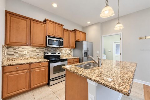 Townhouse in Winter Garden, Florida 3 bedrooms, 162.67 sq.m. № 2391542 - photo 7