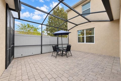 Townhouse in Winter Garden, Florida 3 bedrooms, 162.67 sq.m. № 2391542 - photo 25