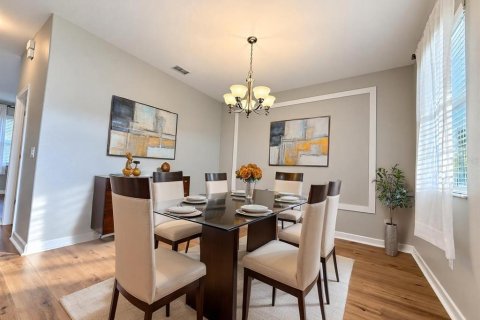 Townhouse in Winter Garden, Florida 3 bedrooms, 162.67 sq.m. № 2391542 - photo 5
