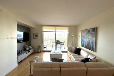 Снять в аренду кондоминиум в Майами, Флорида 2 спальни, 105.91м2, № 2032977 - фото 4