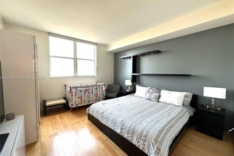 Снять в аренду кондоминиум в Майами, Флорида 2 спальни, 105.91м2, № 2032977 - фото 17