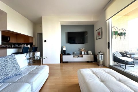 Снять в аренду кондоминиум в Майами, Флорида 2 спальни, 105.91м2, № 2032977 - фото 10