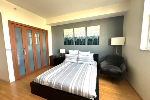 Снять в аренду кондоминиум в Майами, Флорида 2 спальни, 105.91м2, № 2032977 - фото 20