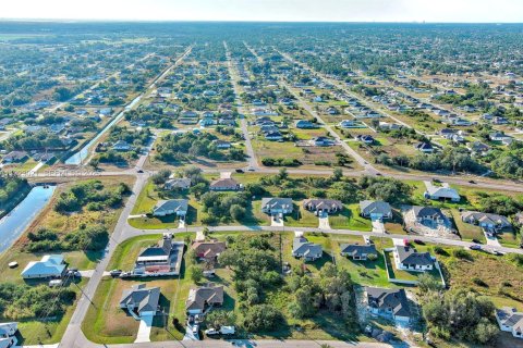 Land in Lehigh Acres, Florida № 2158588 - photo 17