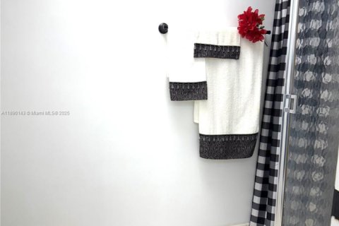 Купить кондоминиум в Коконат Крик, Флорида 2 спальни, 125.05м2, № 2019368 - фото 30