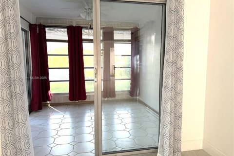 Купить кондоминиум в Коконат Крик, Флорида 2 спальни, 125.05м2, № 2019368 - фото 24