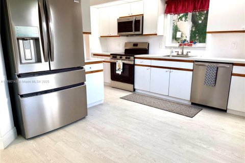 Купить кондоминиум в Коконат Крик, Флорида 2 спальни, 125.05м2, № 2019368 - фото 11