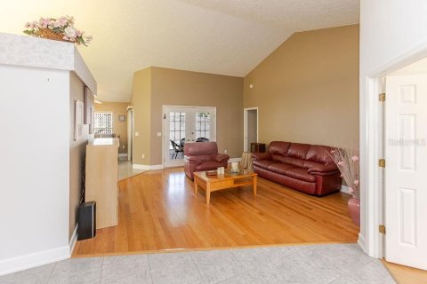 Villa ou maison à vendre à Spring Hill, Floride: 4 chambres, 230.77 m2 № 2304421 - photo 15