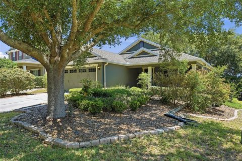 House in Mount Dora, Florida 3 bedrooms, 133.78 sq.m. № 2207760 - photo 2