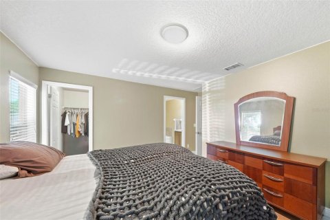 House in Mount Dora, Florida 3 bedrooms, 133.78 sq.m. № 2207760 - photo 20
