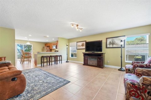 House in Mount Dora, Florida 3 bedrooms, 133.78 sq.m. № 2207760 - photo 7