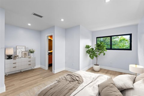 Casa en venta en Hialeah, Florida, 5 dormitorios, 152.17 m2 № 2007667 - foto 22