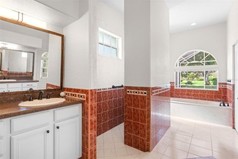 House in Sarasota, Florida 4 bedrooms, 315.59 sq.m. № 1901104 - photo 30