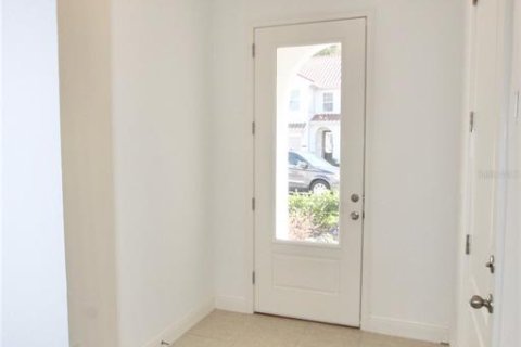 Adosado en alquiler en Apopka, Florida, 3 dormitorios, 200.76 m2 № 1915328 - foto 2