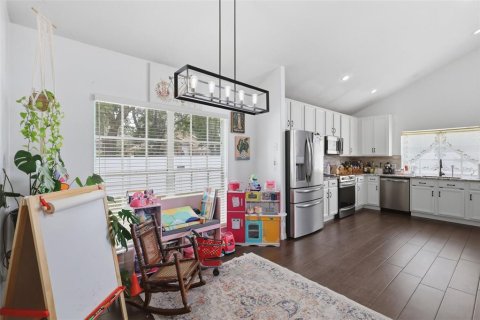 Villa ou maison à vendre à Orlando, Floride: 4 chambres, 246.75 m2 № 2157541 - photo 13