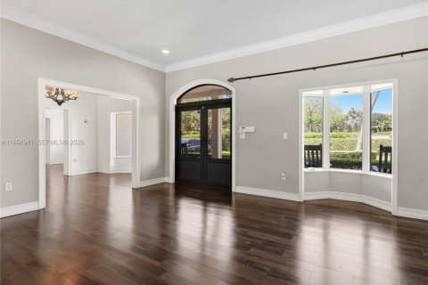 House in Miami, Florida 5 bedrooms, 228.35 sq.m. № 2066137 - photo 10